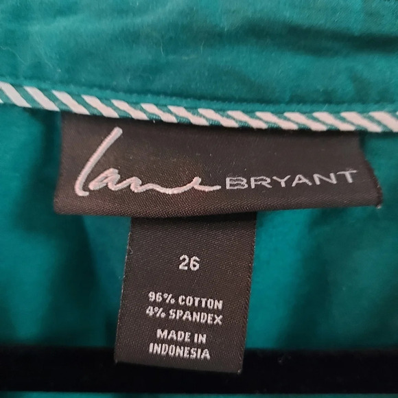 Lane Bryant Green Long Sleeve Button Down Blouse in Size 26 - Picture 2 of 10